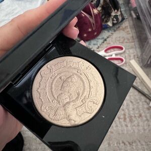 Pat McGrath x Bridgerton highlighter